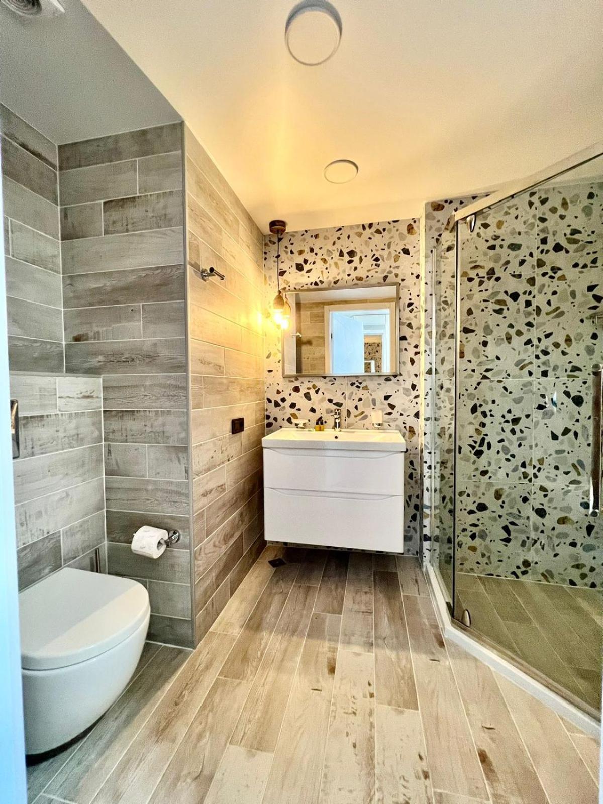 Batumi Deluxe Apartments ภายนอก รูปภาพ