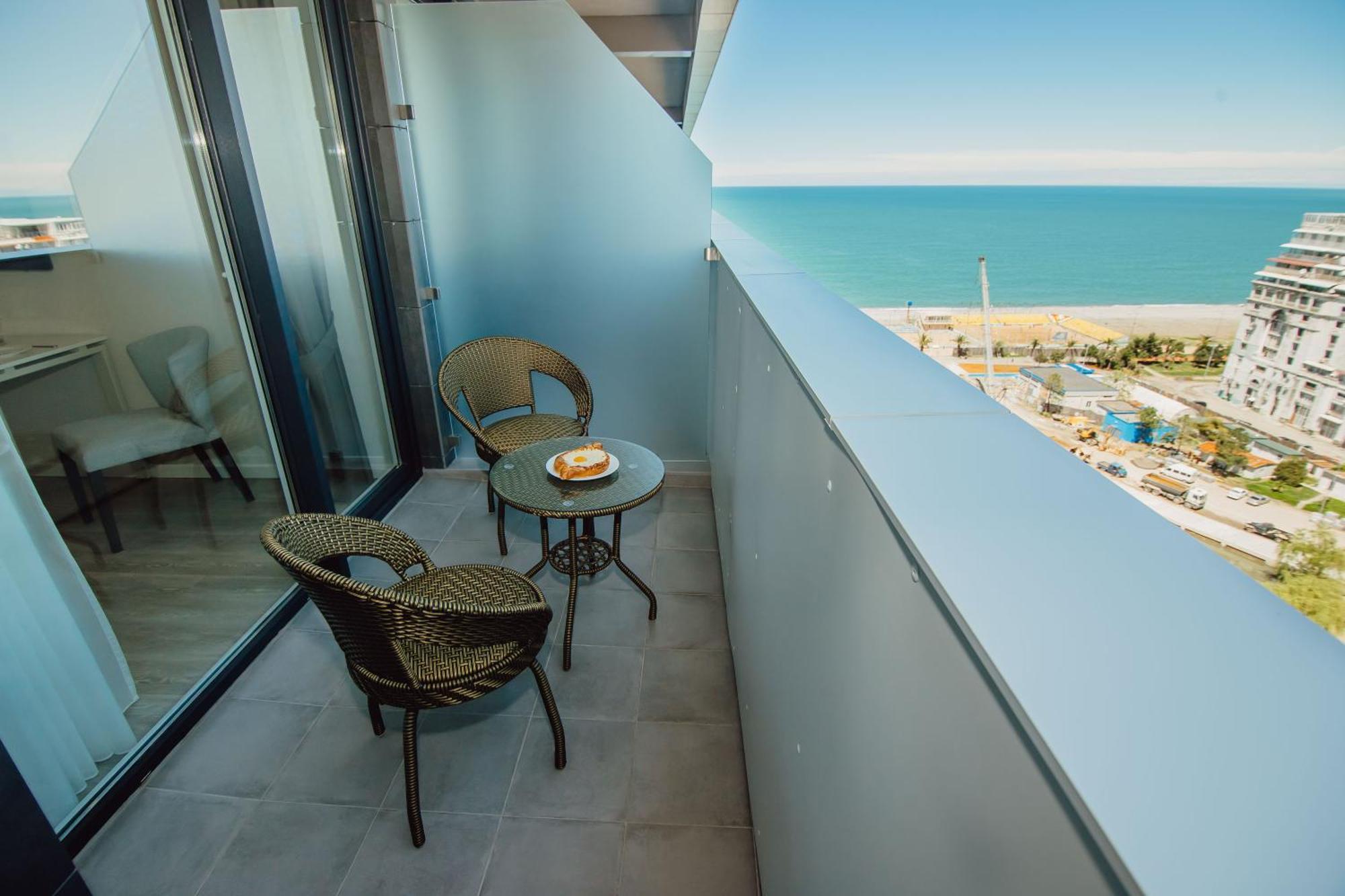 Batumi Deluxe Apartments ภายนอก รูปภาพ